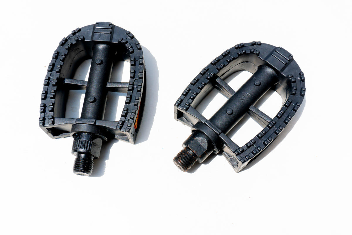 PVC PEDAL SMALL T-SMALL 1/2 BLK